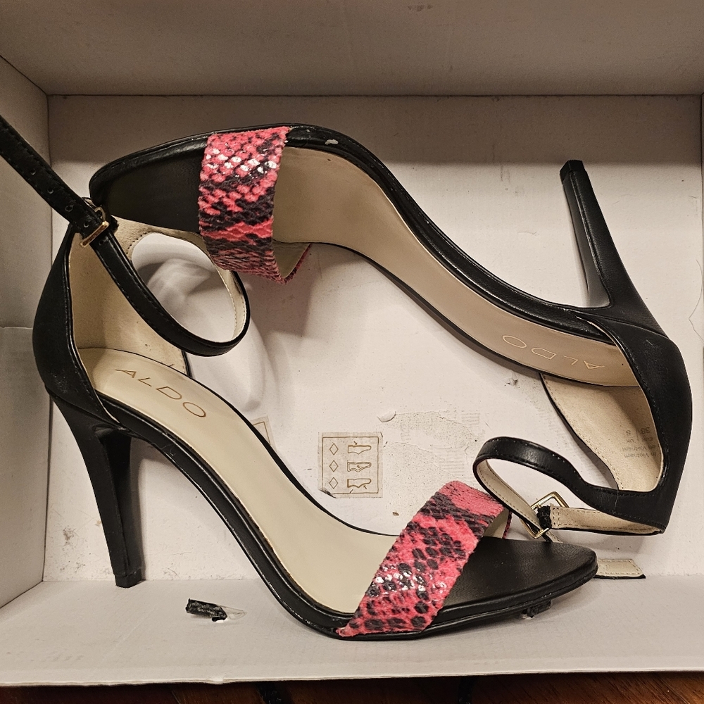 Aldo Women's Black and Pink Heels